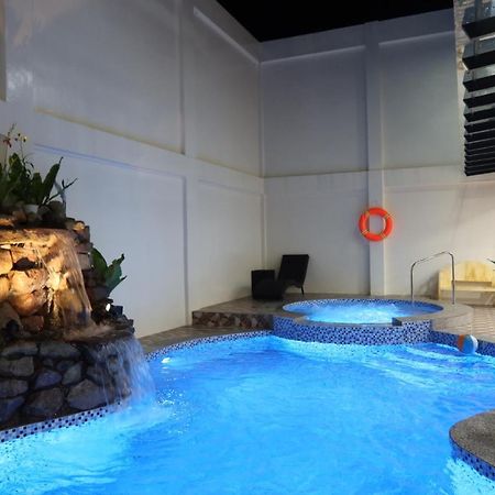 The Legacy Hotel Tayabas Dış mekan fotoğraf