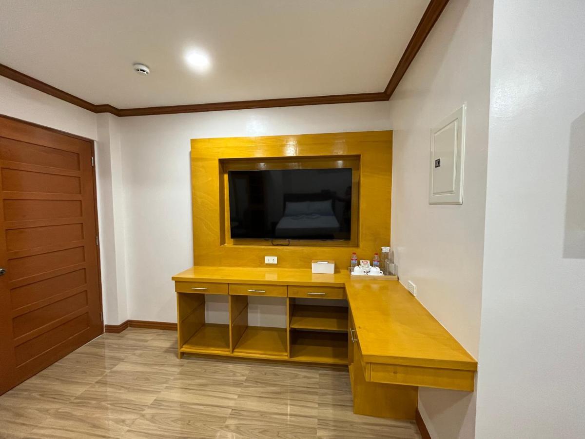 The Legacy Hotel Tayabas Dış mekan fotoğraf