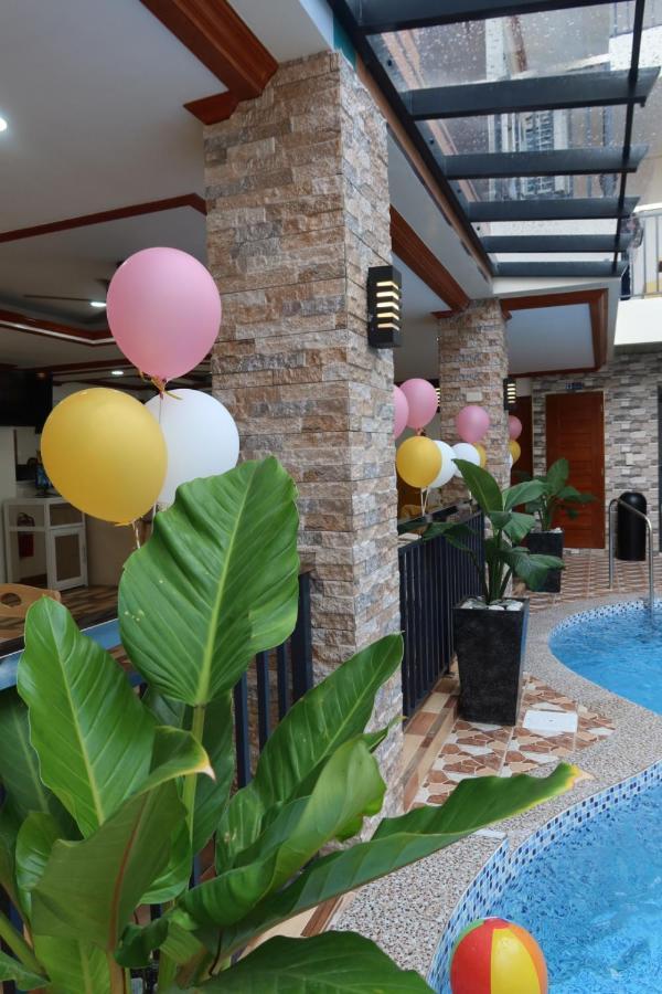 The Legacy Hotel Tayabas Dış mekan fotoğraf
